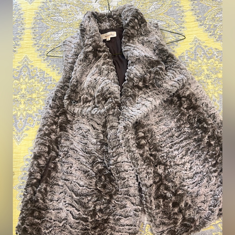 Taupe Gray Faux Fur Vest with snap collar. Faux fur  similar to chinchilla.